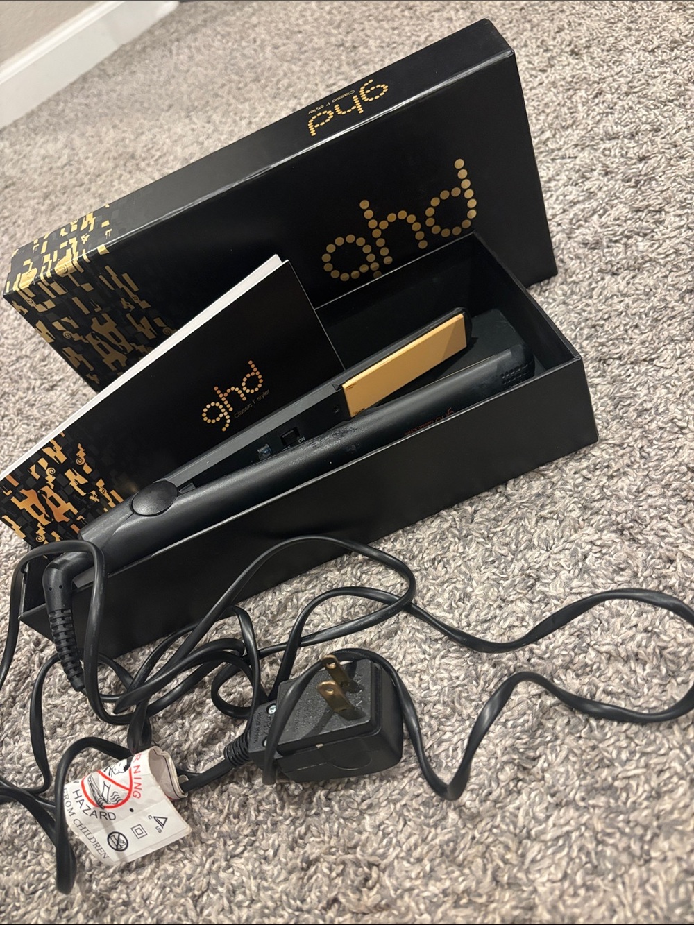 GHD Gold Flat iron with cord and plug 1in.
